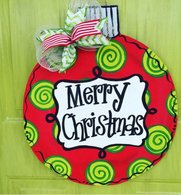 Christmas DIY Door Hanger Roundup - Southern Adoornments Decor